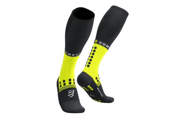 Skarpety kompresyjne Compressport Full Socks Winter Run czarno-żółte